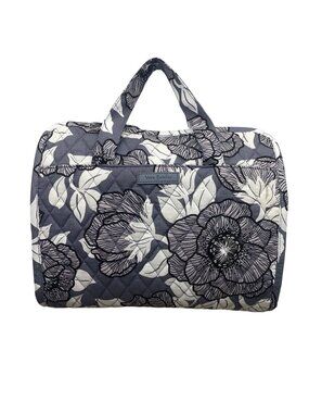 Vera Bradley Women’s Gray Quilted Floral Foldable Hanging Travel Organizer